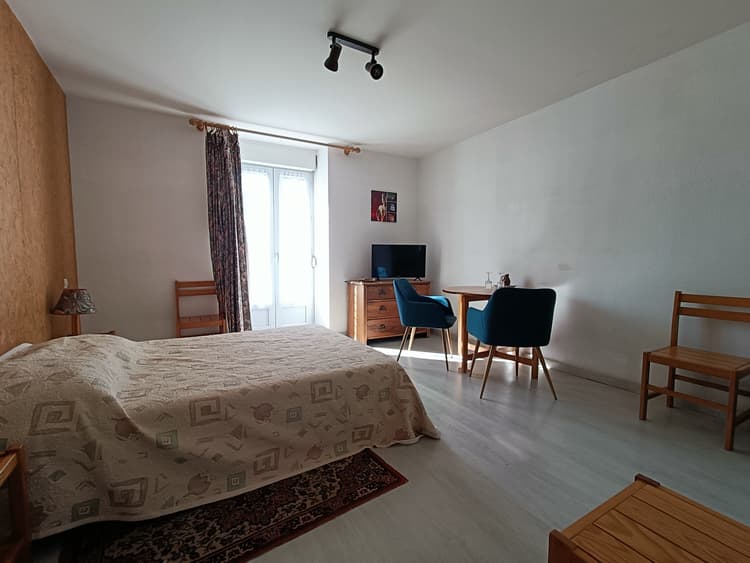 Pourquoi choisir un appartement meublé plutôt qu'un hôtel pour sa cure à La Bourboule ?